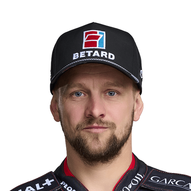 Artem Laguta-portet