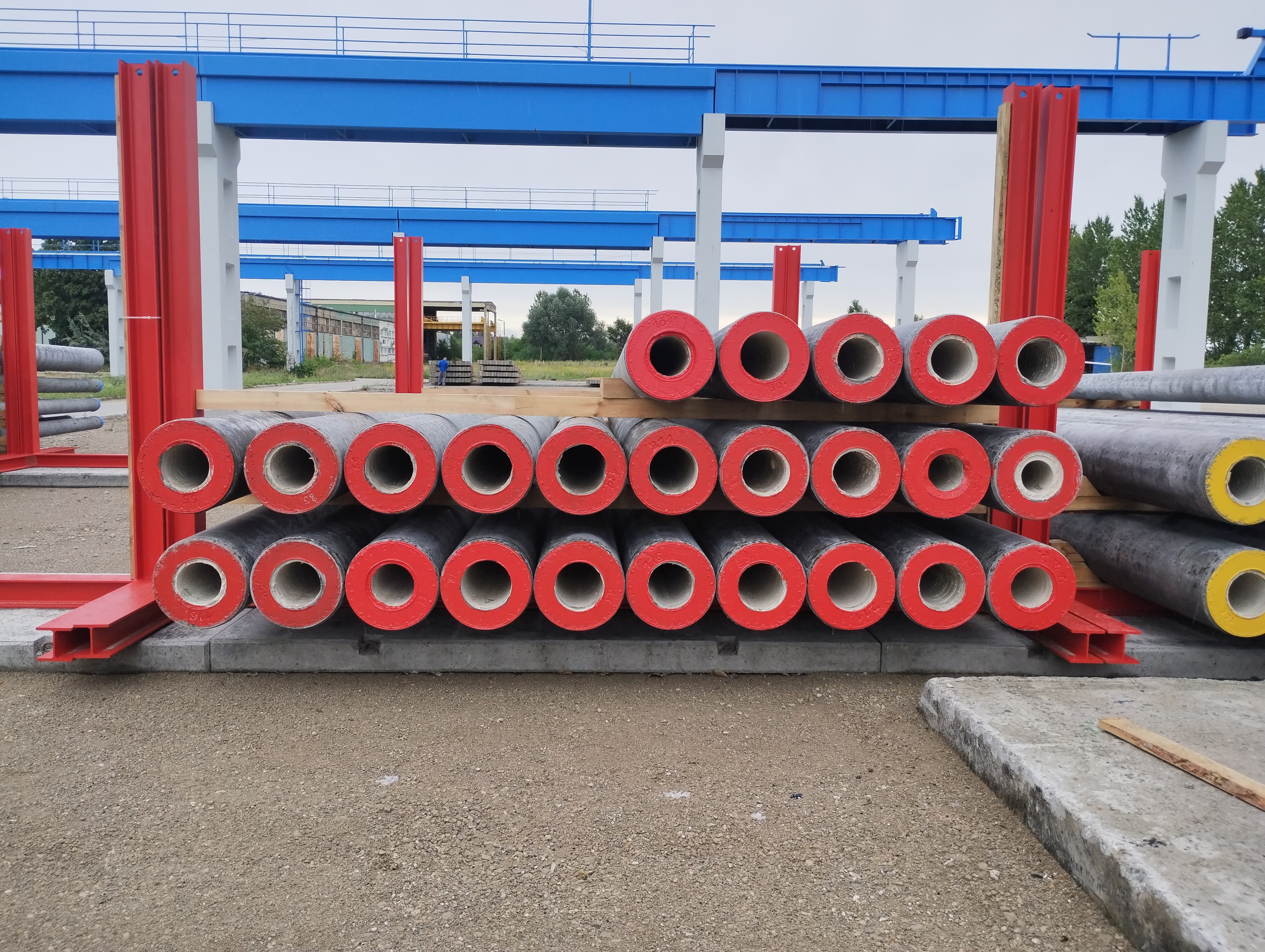 Produkcja żerdzi wirowanych