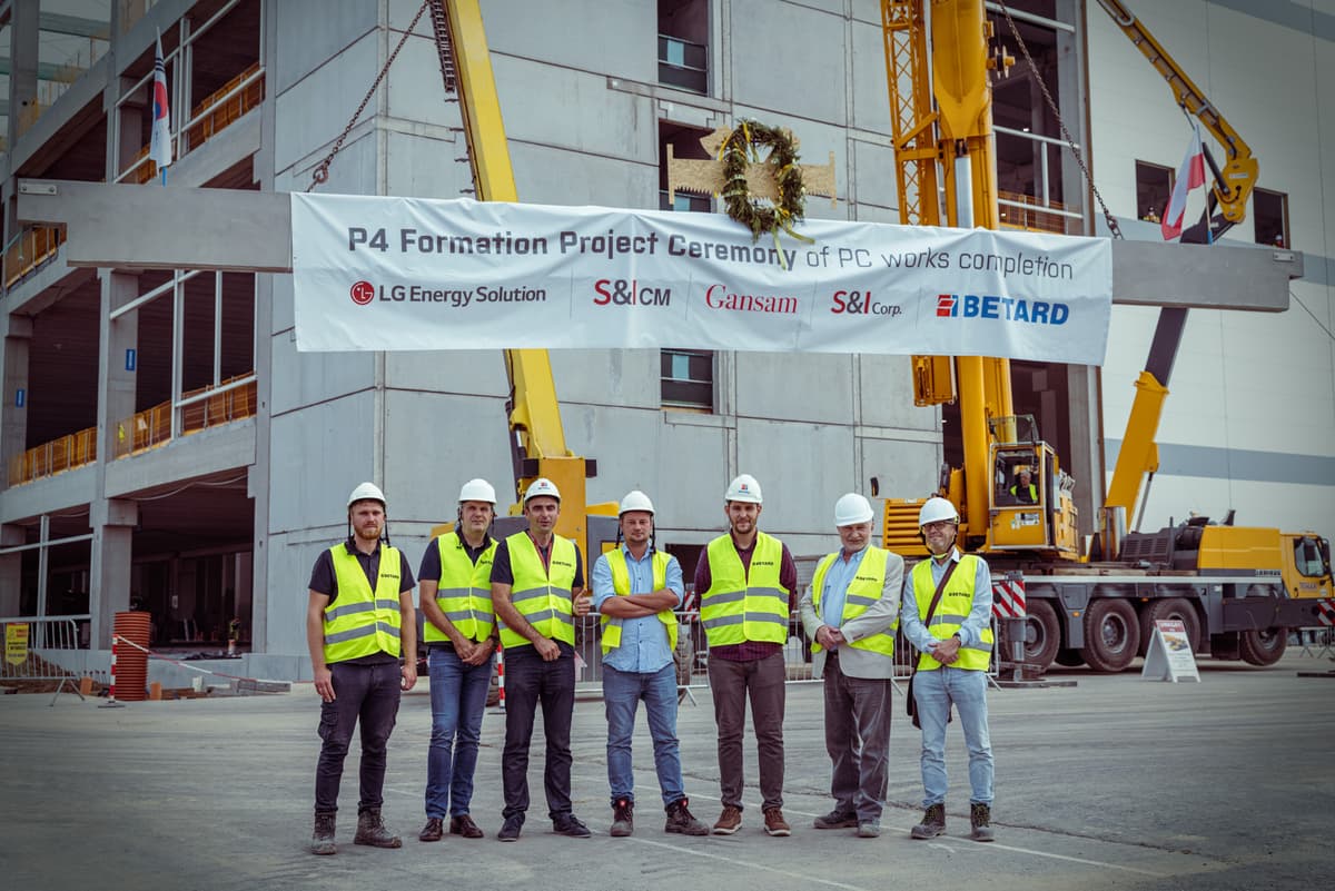 Zakończenie montażu konstrukcji prefabrykowanej – LG Energy Solution Wrocław