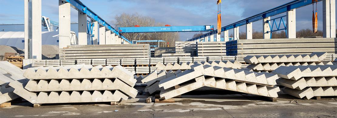 Magazyn prefabrykowanych biegów schodowych i spoczników