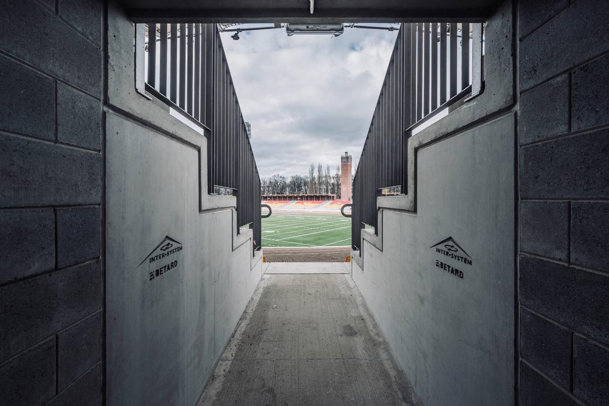 Wejście na Stadion Olimpijski we Wrocławiu