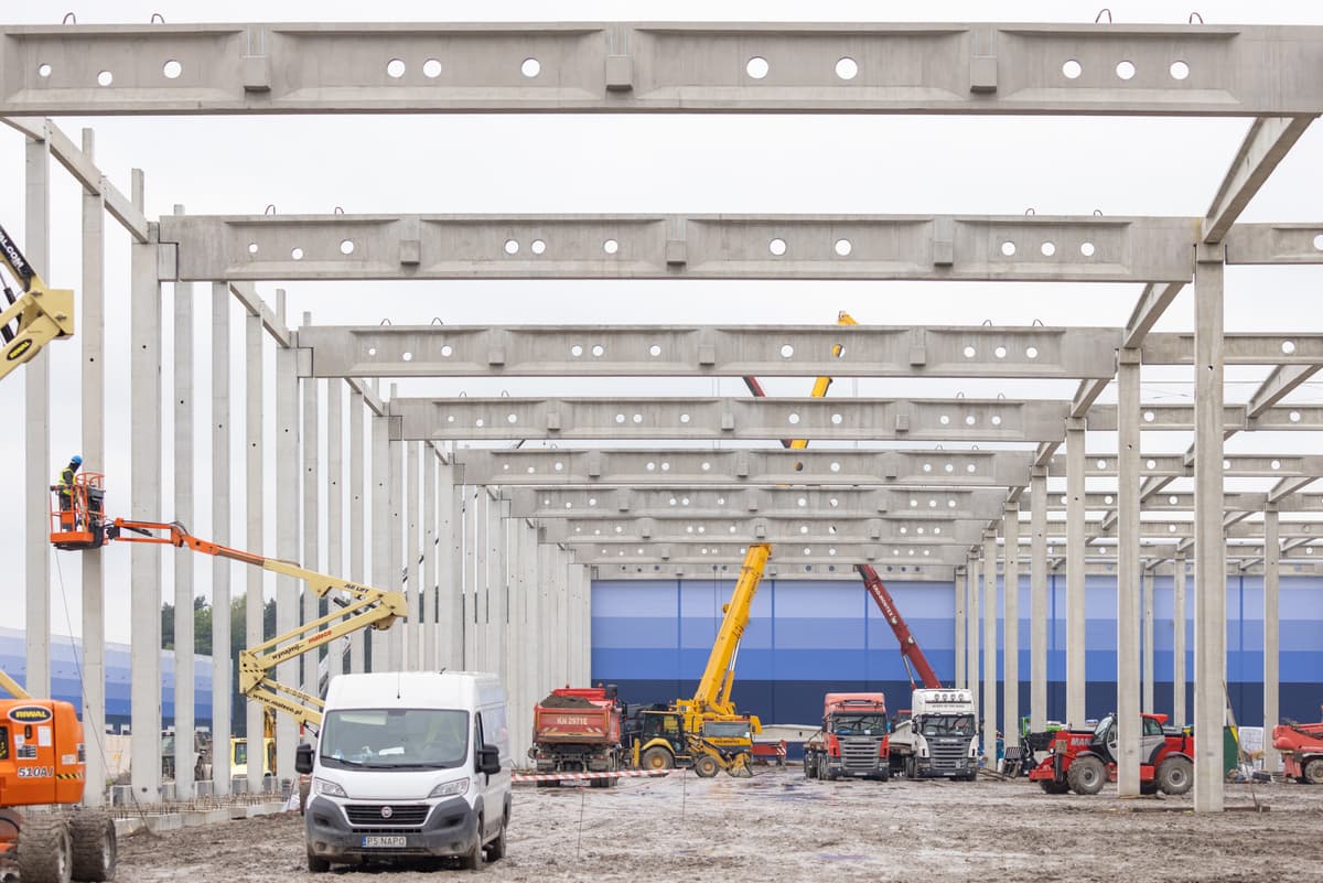 Betonowe prefabrykaty na halę logistyczno-magazynową