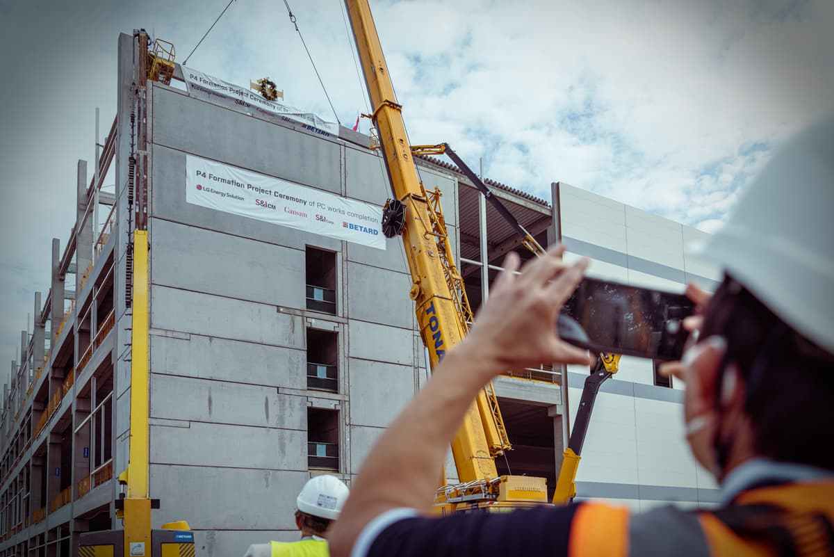 Zakończenie montażu konstrukcji prefabrykowanej – LG Energy Solution Wrocław