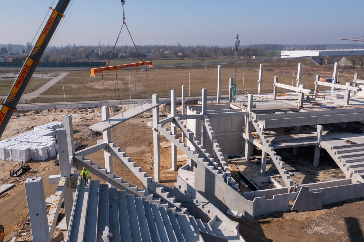 Trybuny stadionu miejskiego w Opolu