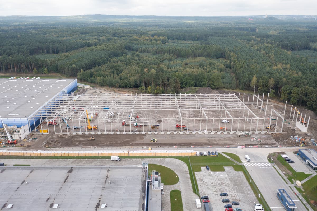 Betonowe prefabrykaty na halę logistyczno-magazynową