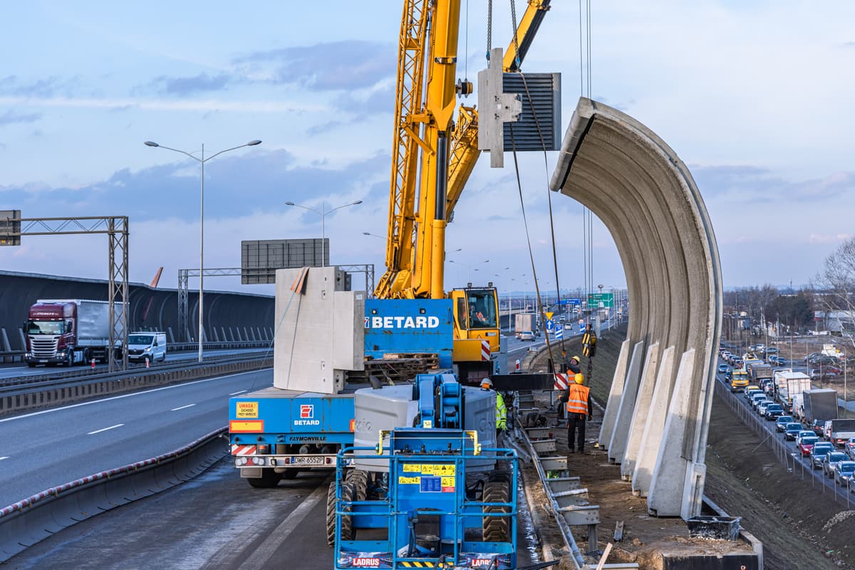 Ekrany akustyczne na autostradowej obwodnicy Wrocławia