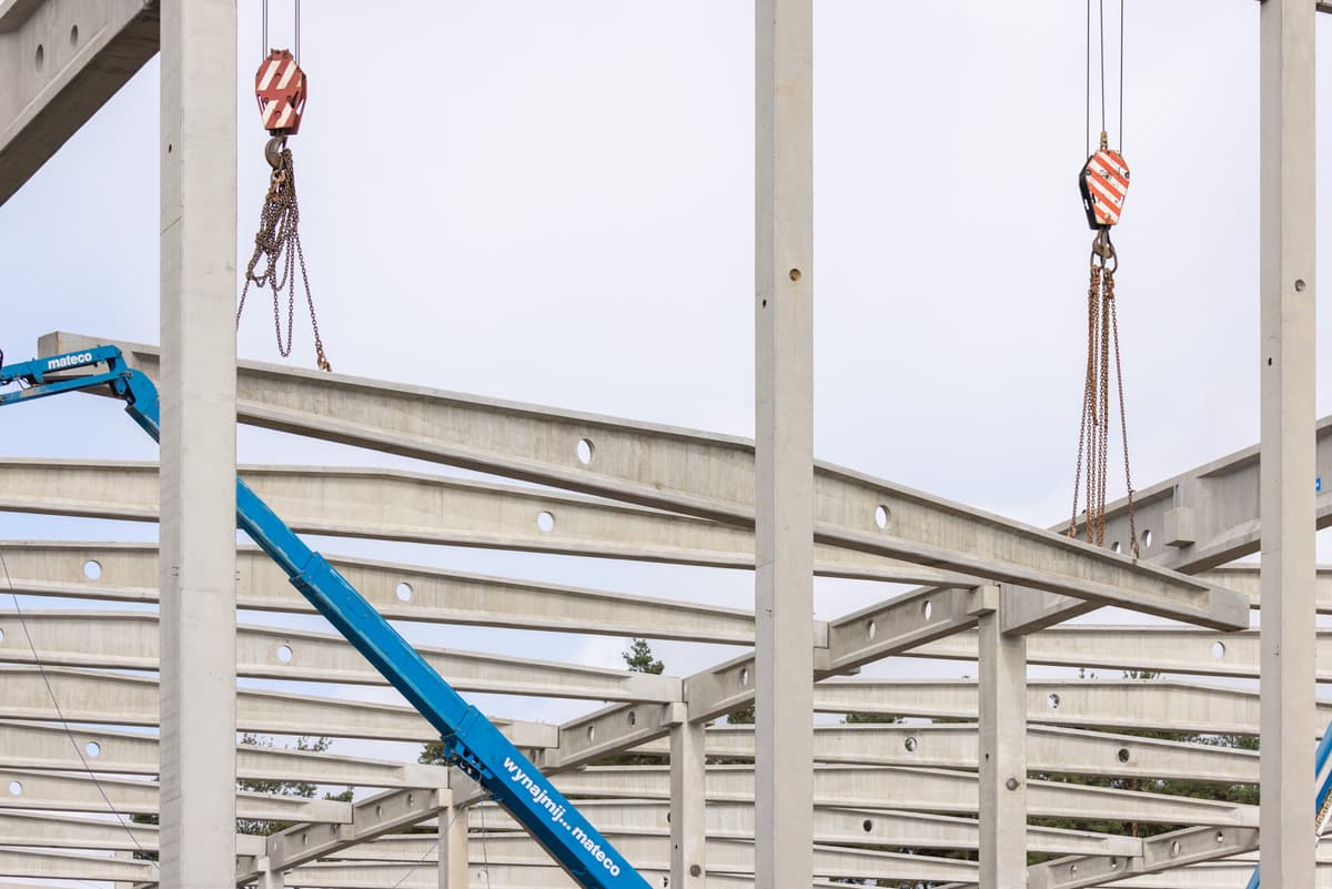 Betonowe prefabrykaty na halę logistyczno-magazynową
