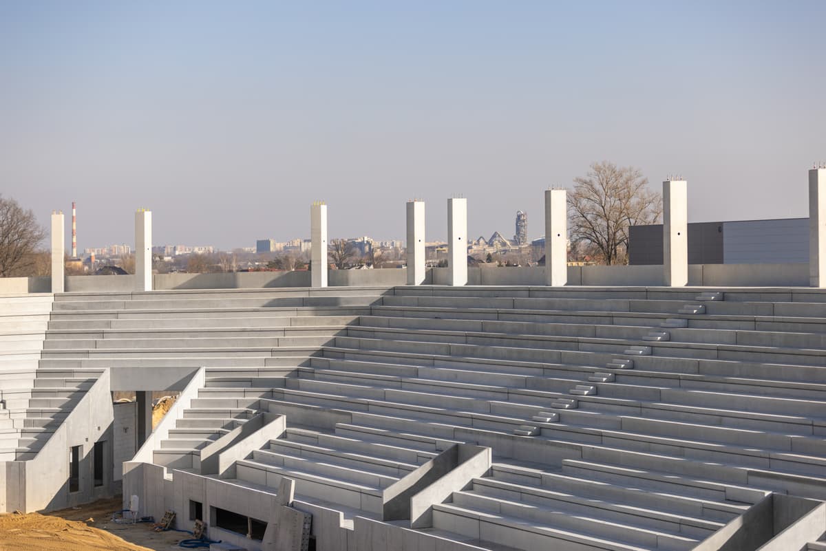 Trybuny stadionu miejskiego w Opolu